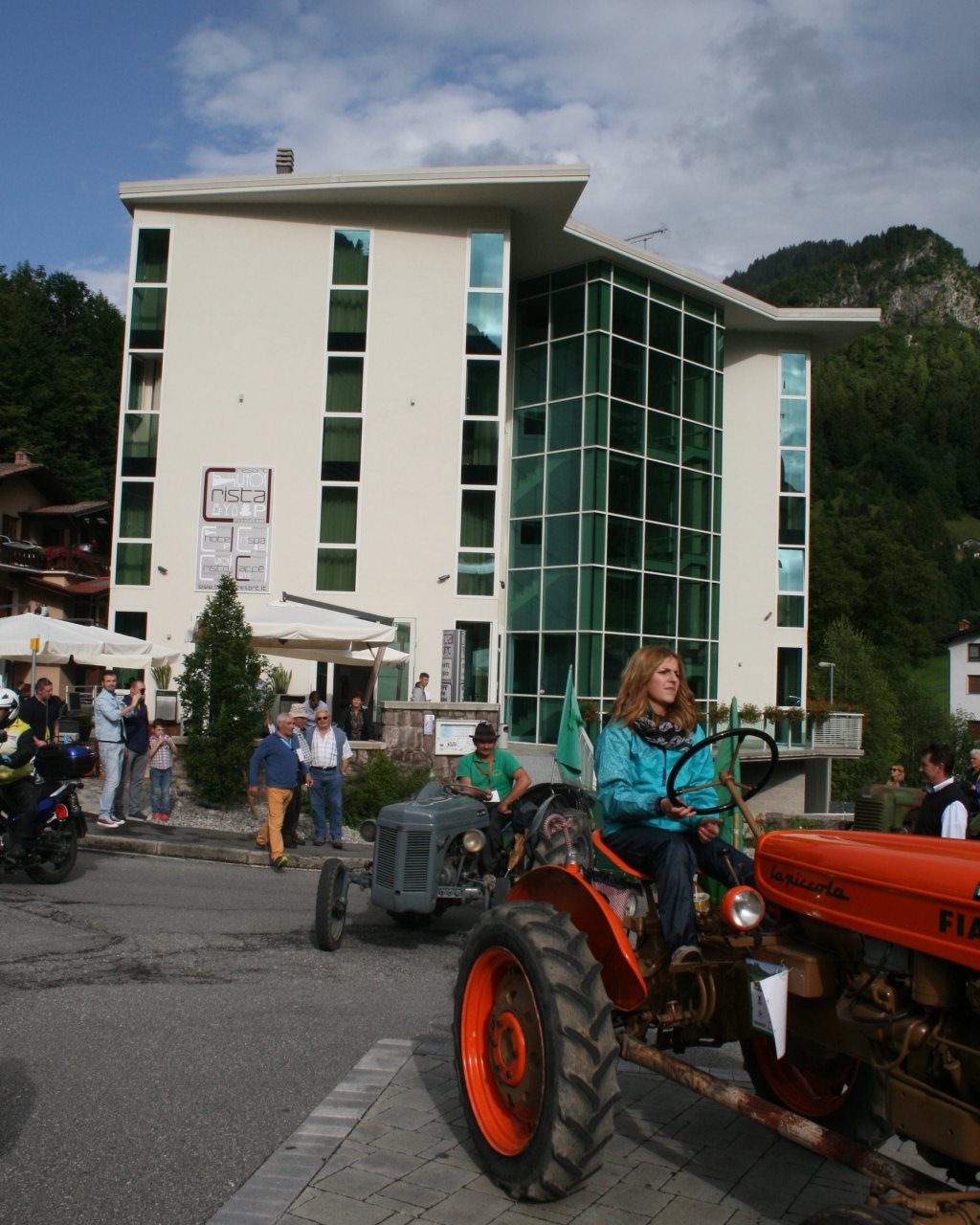 Arrivo/Ankunft: Piazza San Colombano (974 mt)