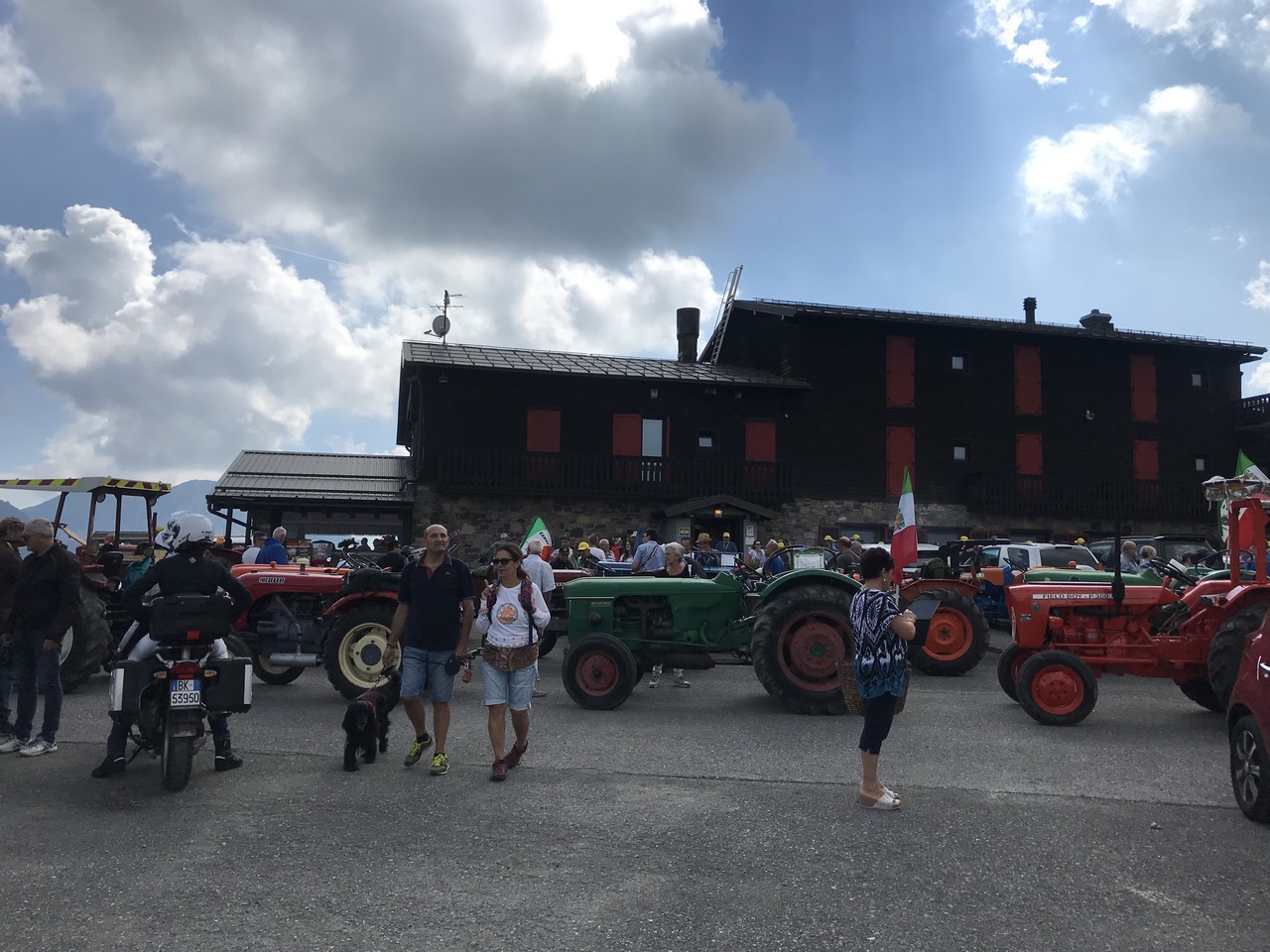 Quinta tappa/Fünfte Etappe: Passo Maniva - Rifugio Dosso Alto (1664 mt)